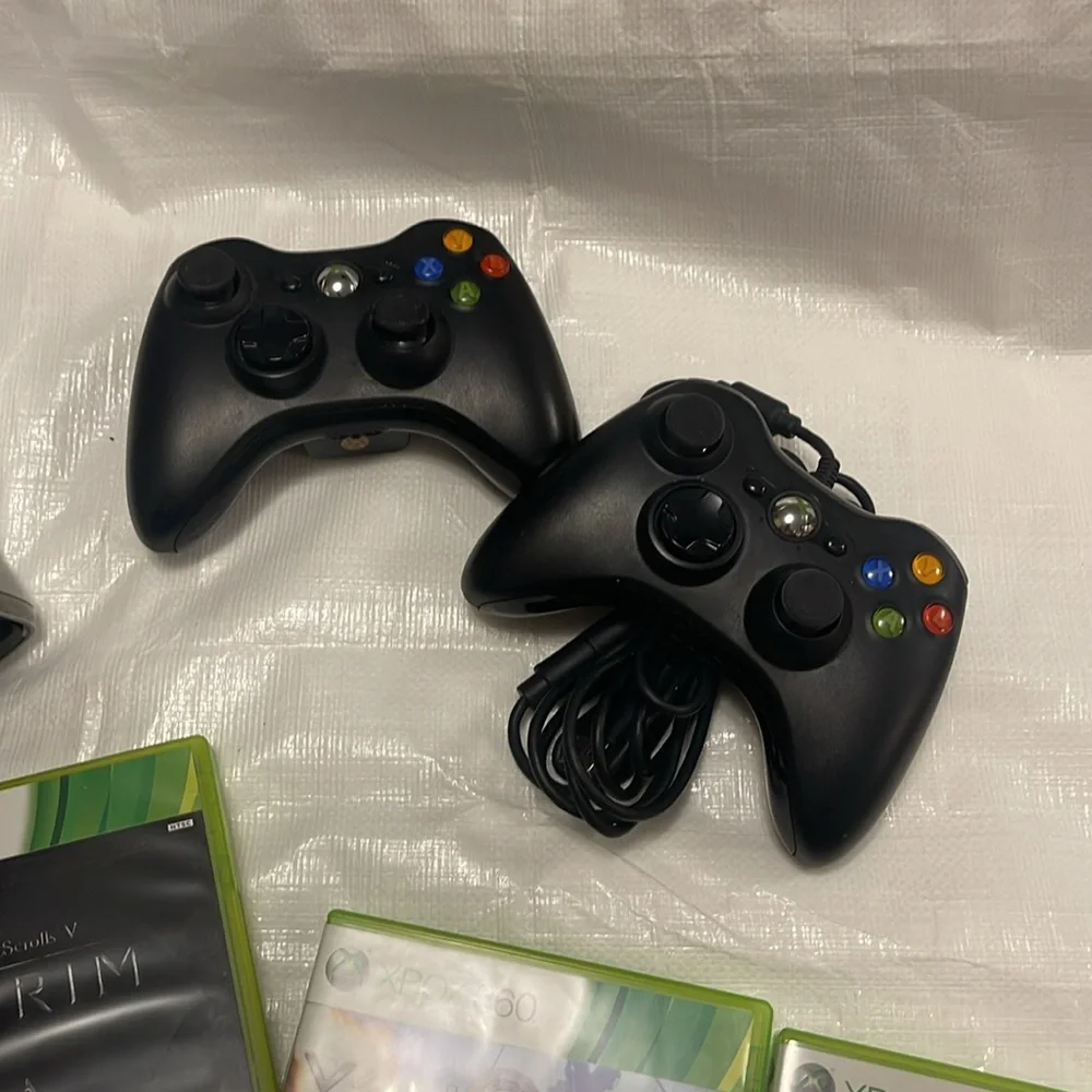 XBOX 360 console with games
